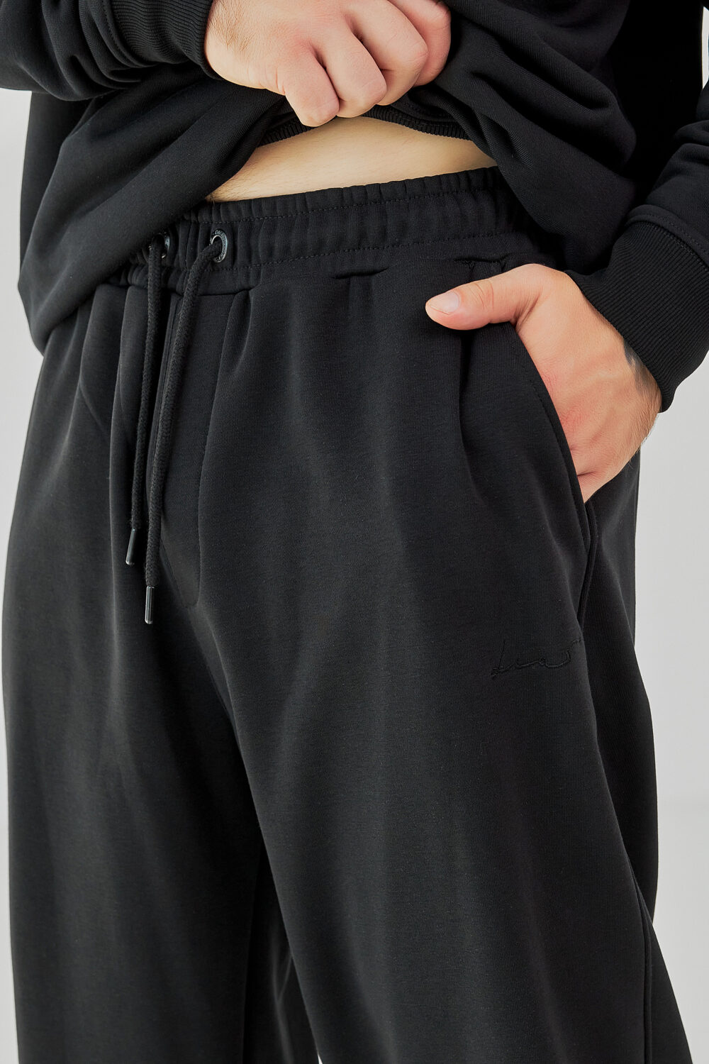 Чоловічі спортивні штани банани з щільного трикотажу