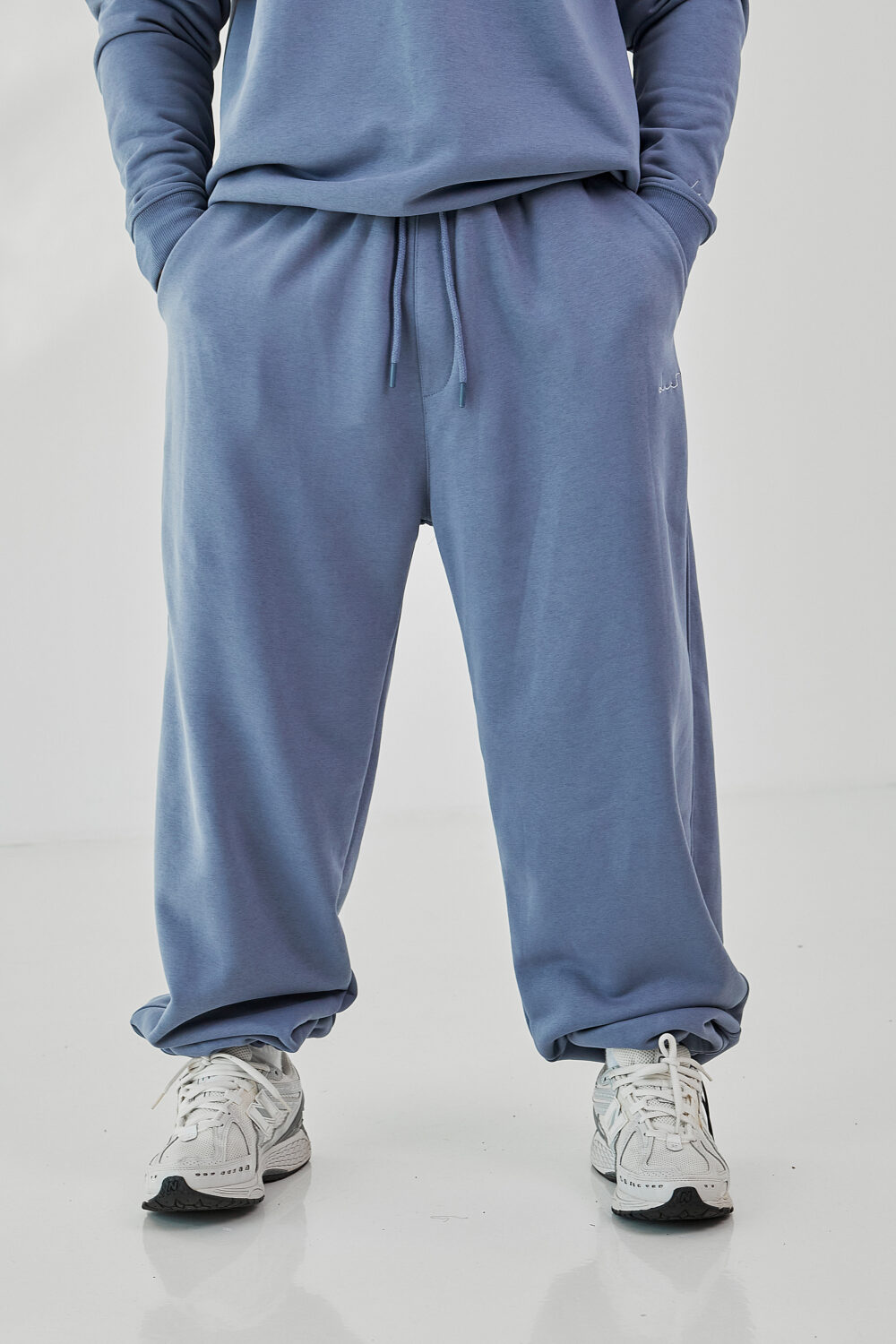 Чоловічі спортивні штани банани з щільного трикотажу