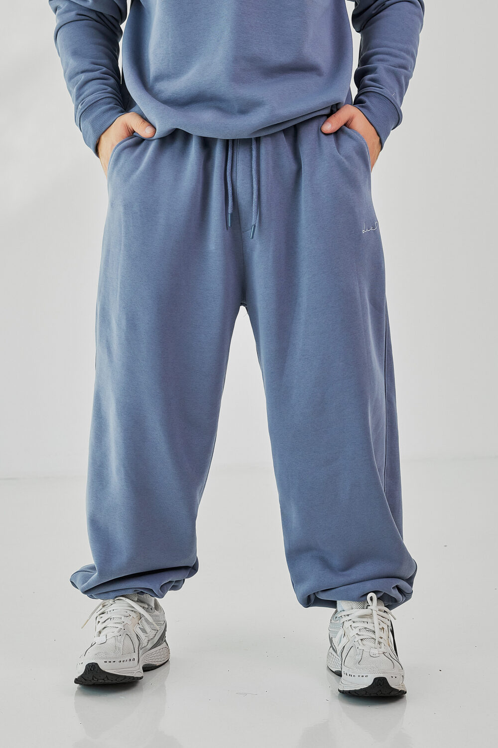 Чоловічі спортивні штани банани з щільного трикотажу