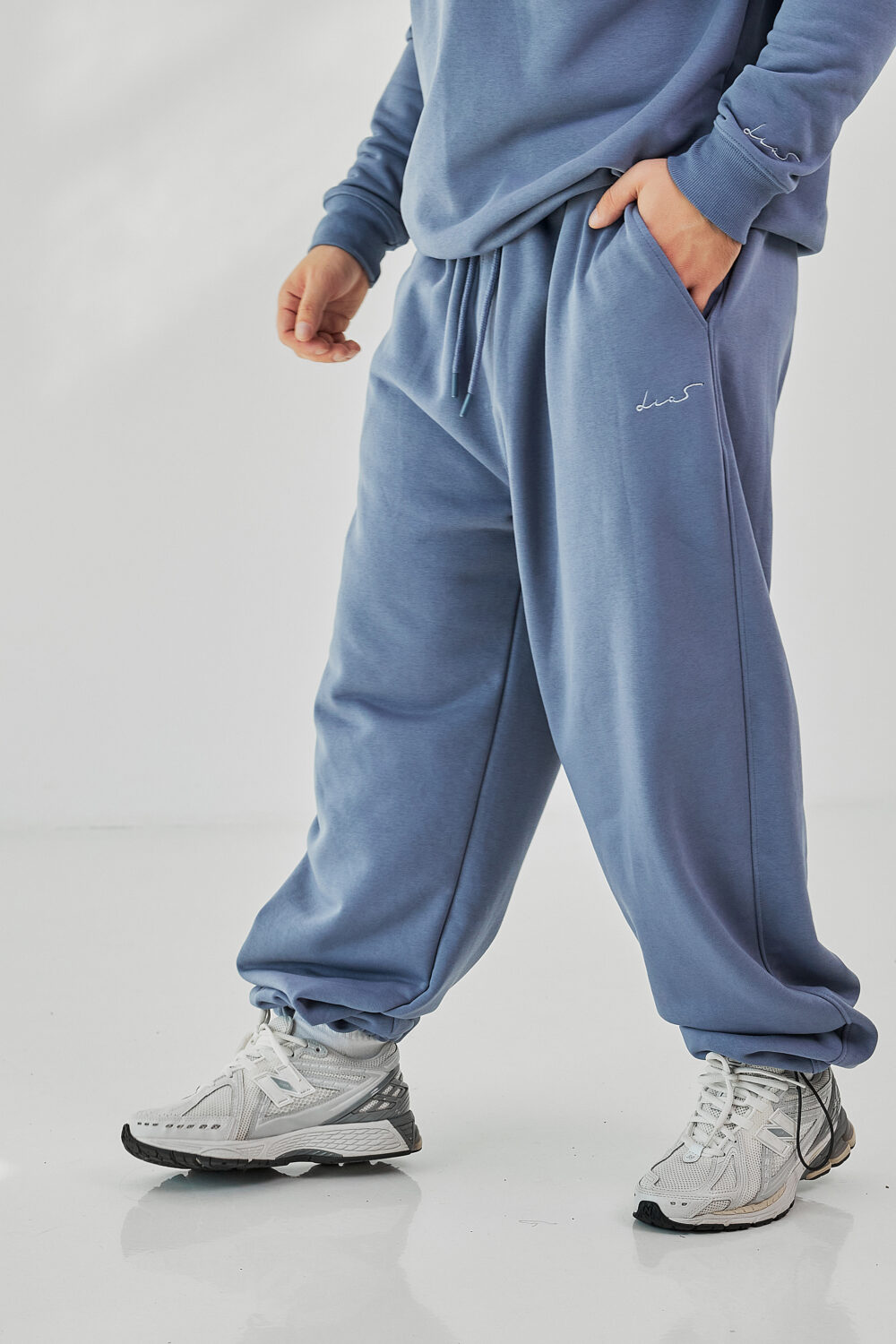 Чоловічі спортивні штани банани з щільного трикотажу