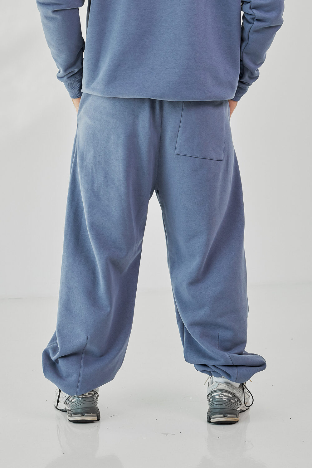 Чоловічі спортивні штани банани з щільного трикотажу