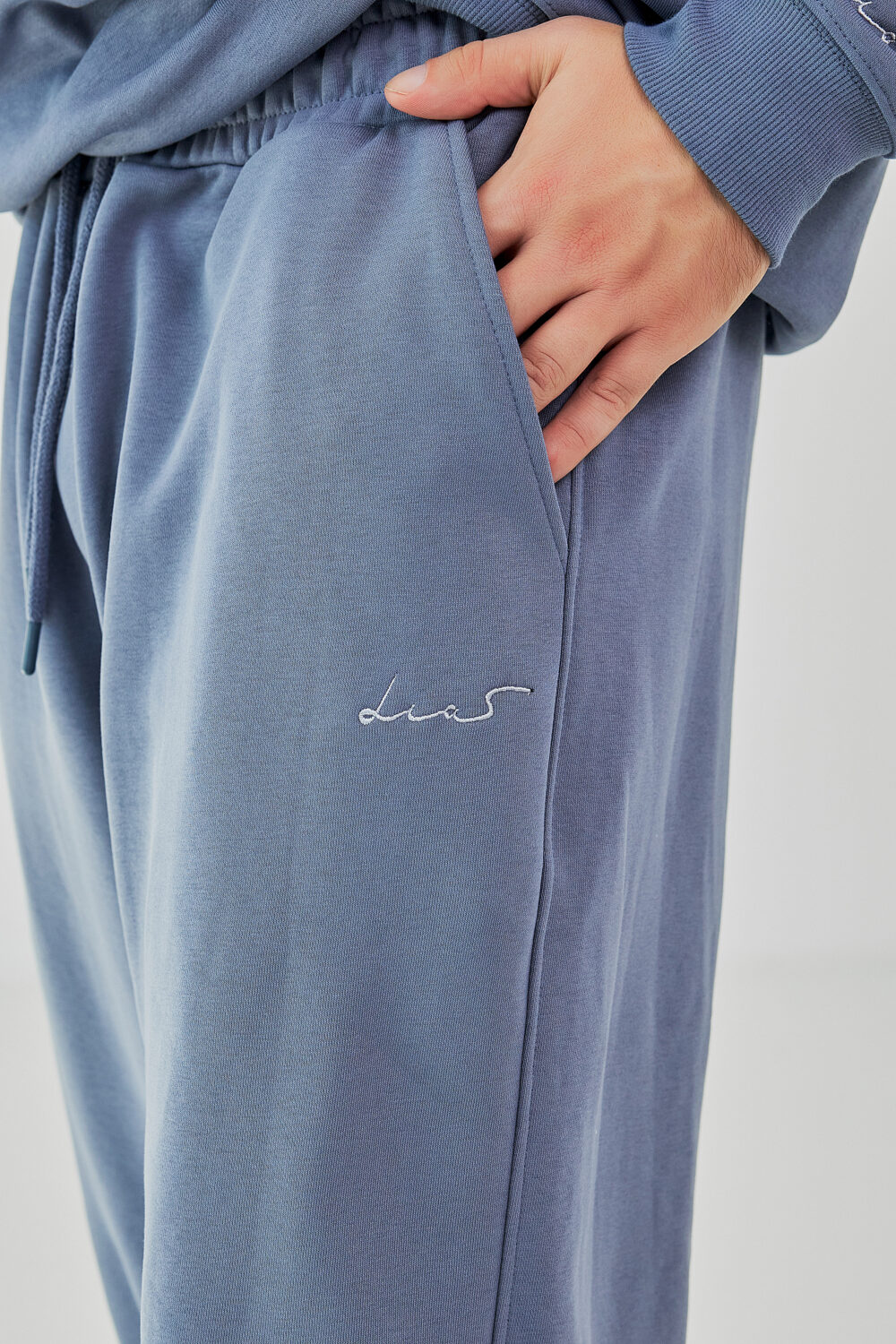 Чоловічі спортивні штани банани з щільного трикотажу