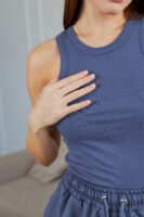 Жіноча майка з тонкої кашкорсе приталена базова