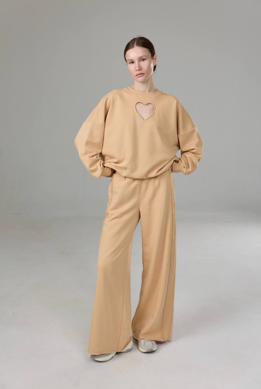 Світшот із вирізом на декольте