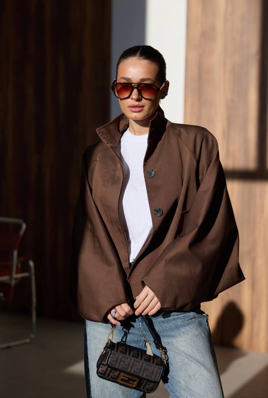 Тренч із мʼяким обʼємним силуетом